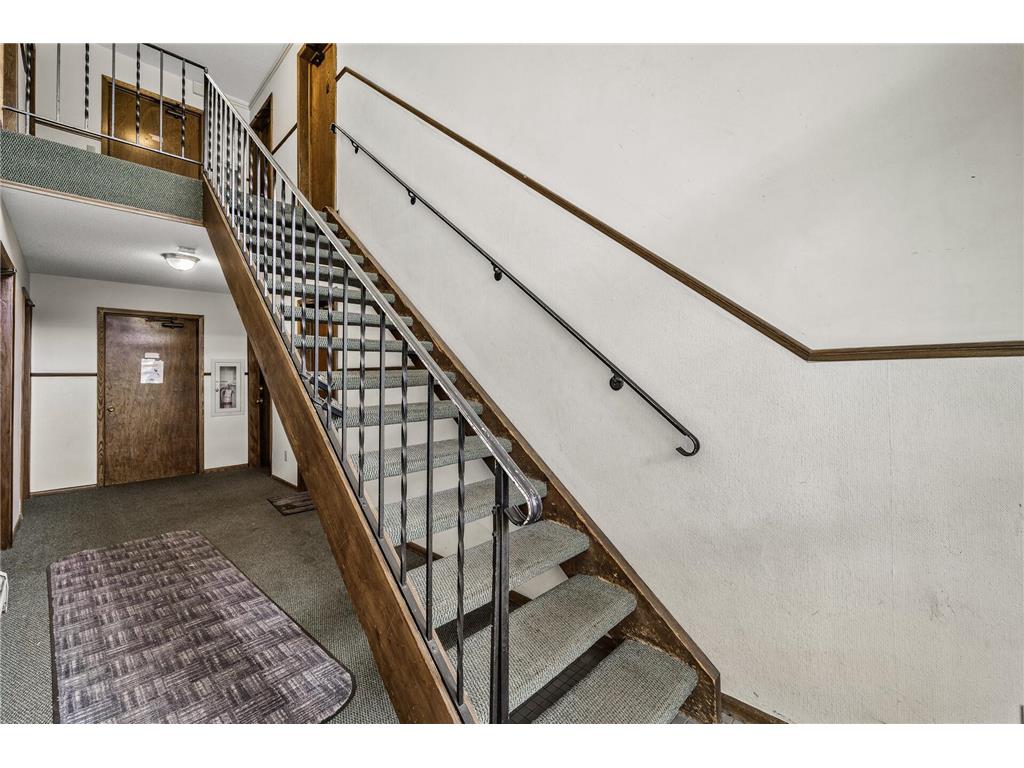 814 9th Avenue S #5 Hopkins MN 55343 7032648 image3