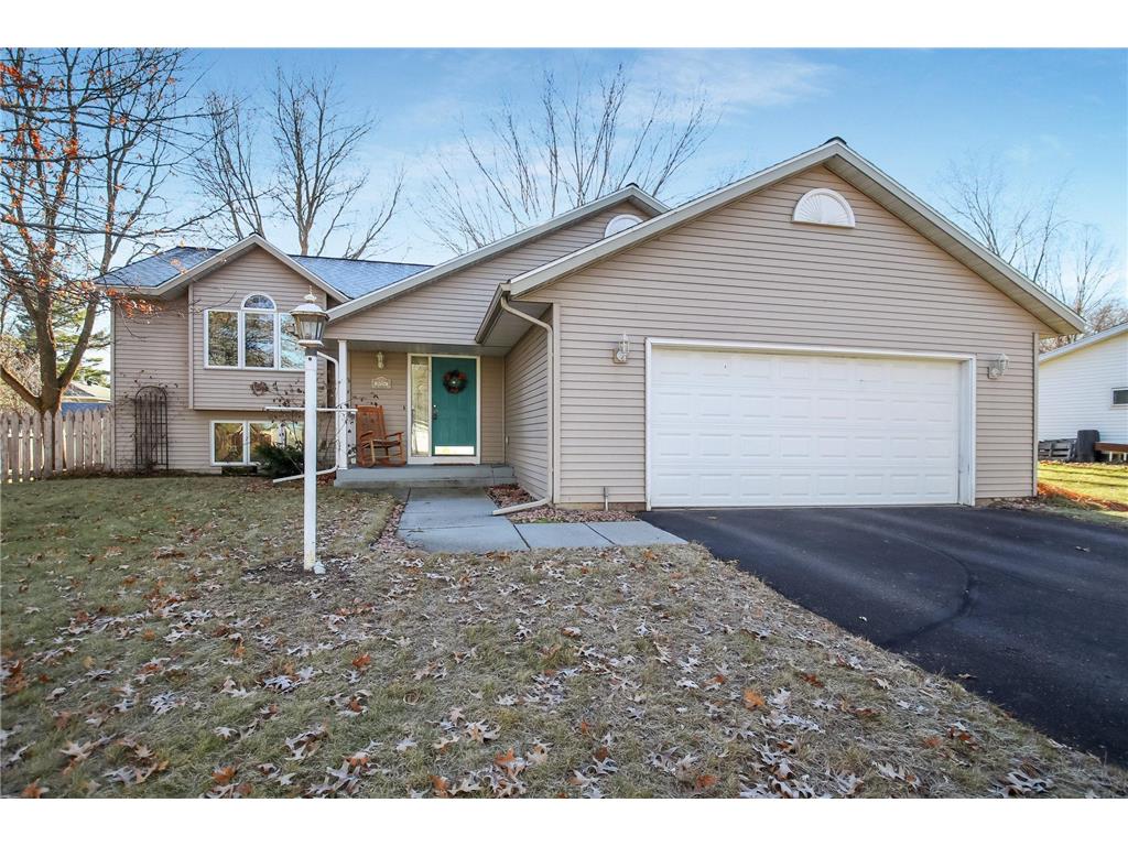 814 Meadow Lane Menomonie WI 54751 6468075 image1