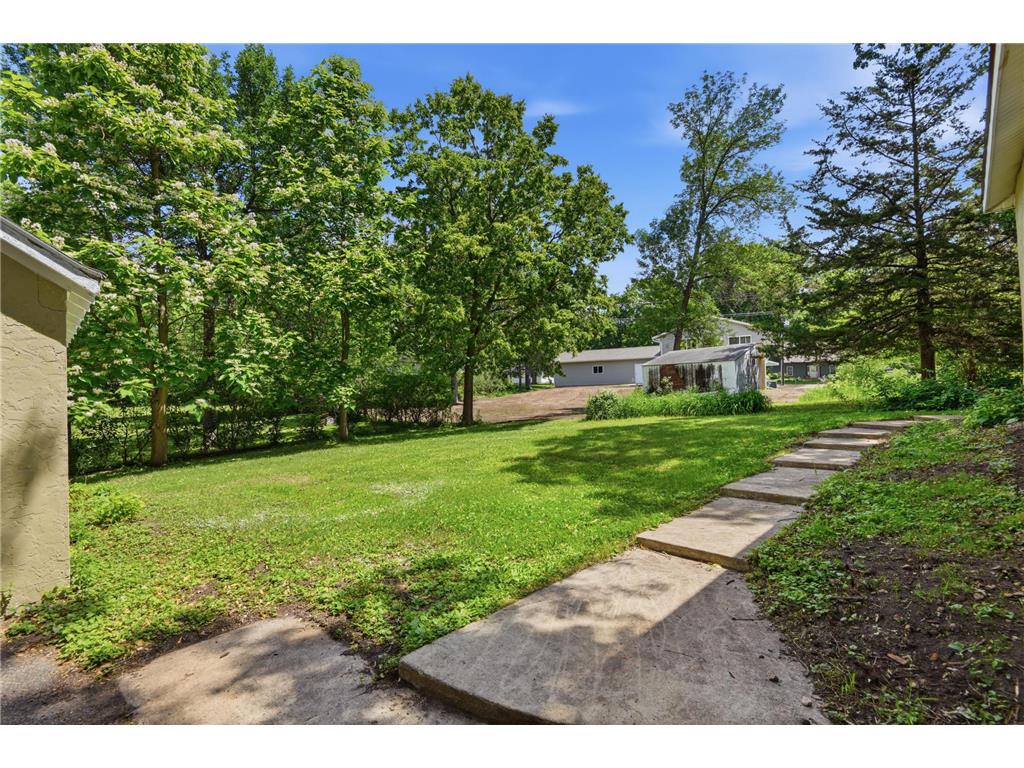 814 Minnesota Boulevard Saint Cloud MN 56304 7095408 image4