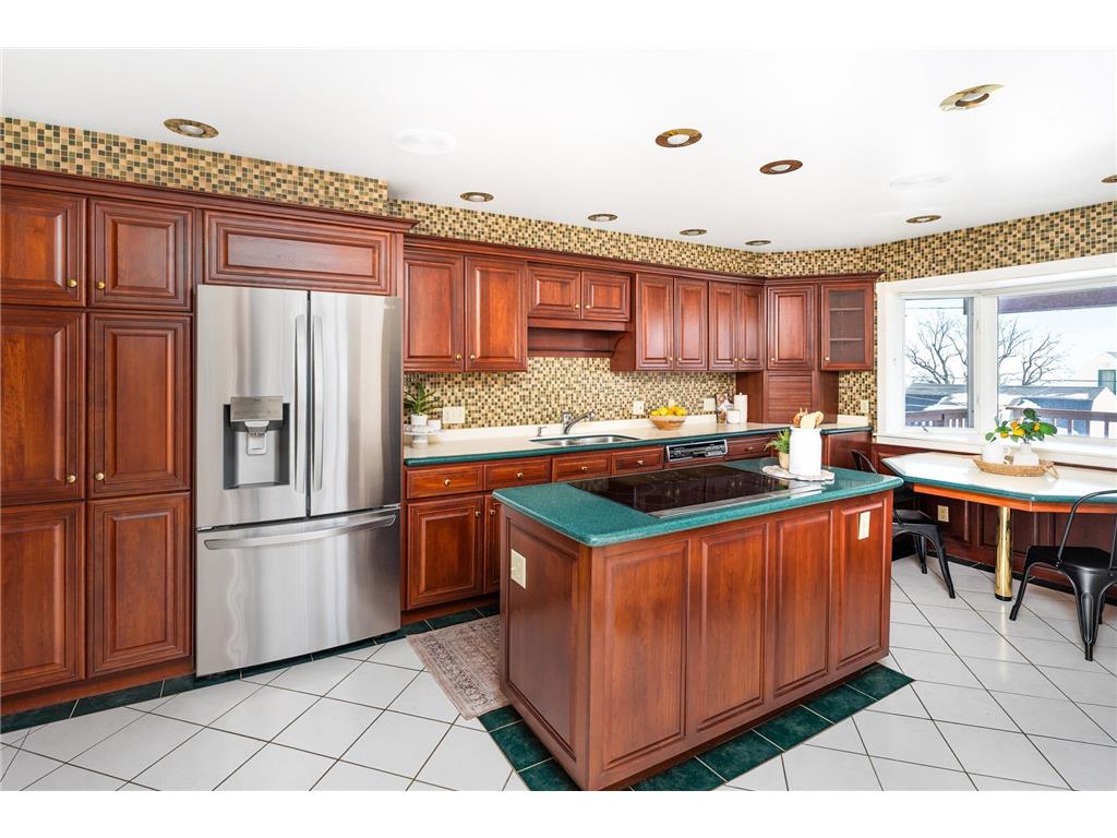 814 W 5th Street Duluth MN 55806 7024247 image11