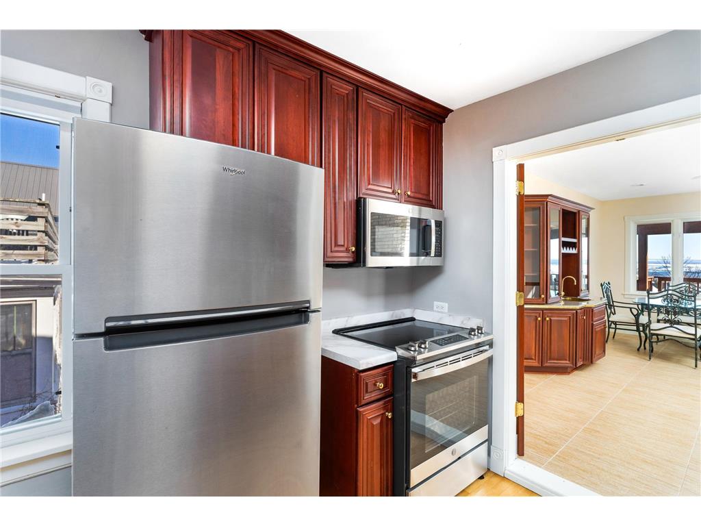 814 W 5th Street Duluth MN 55806 7024247 image42