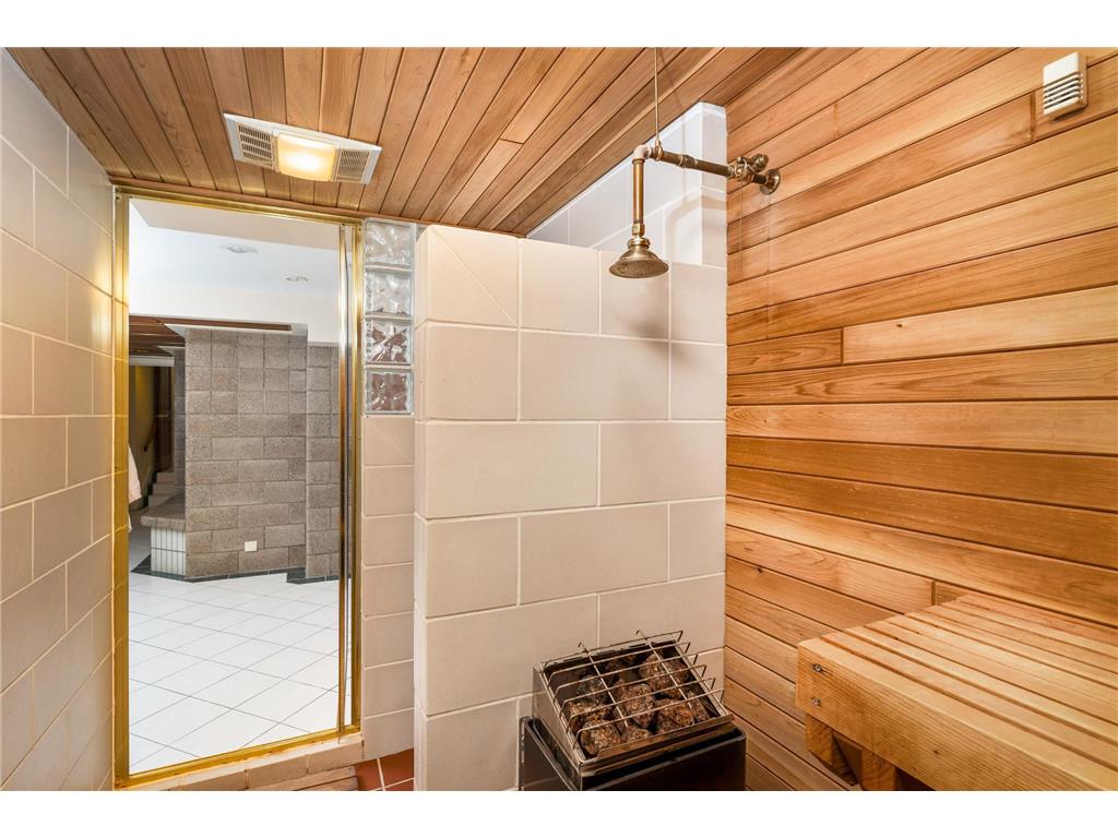 814 W 5th Street Duluth MN 55806 7024247 image60