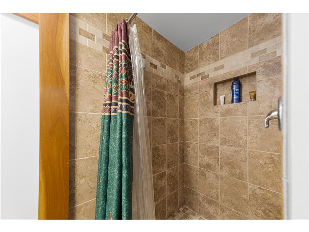 814 W Skaro Street Saint Peter MN 56082 7048558 image19