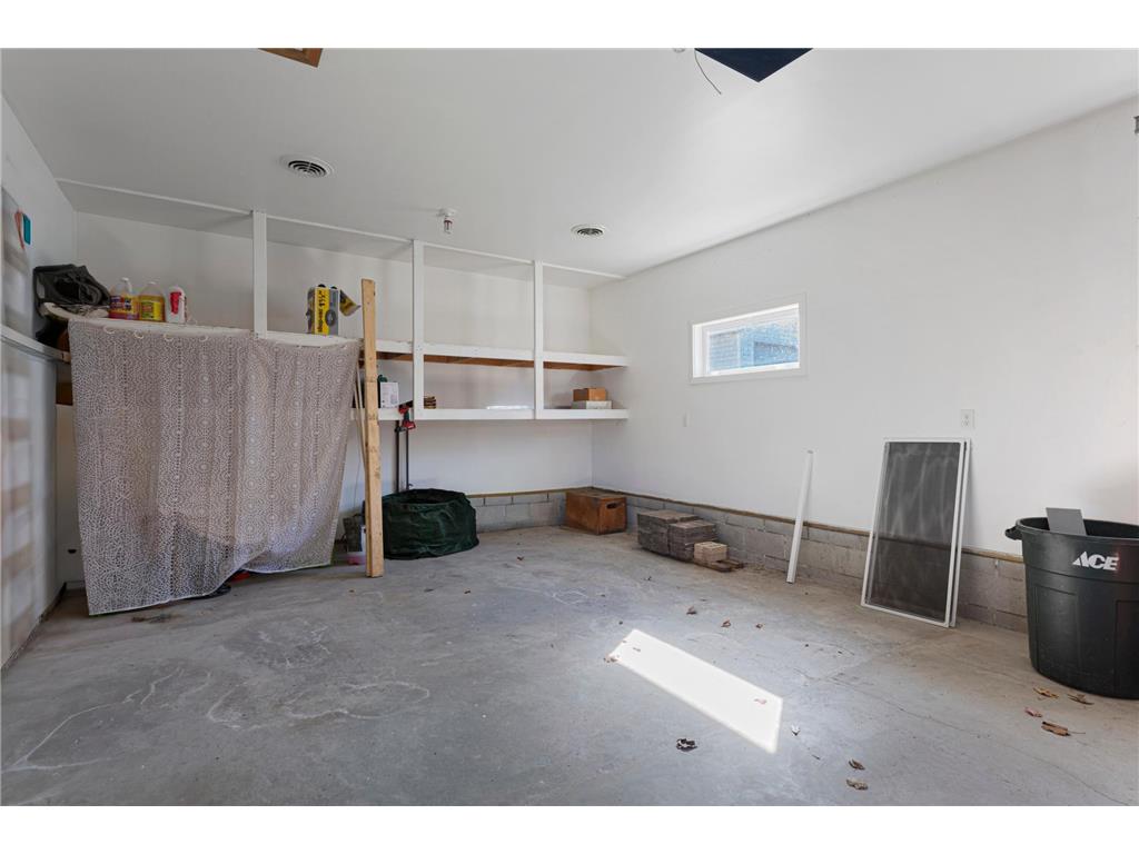 814 W Skaro Street Saint Peter MN 56082 7048558 image22