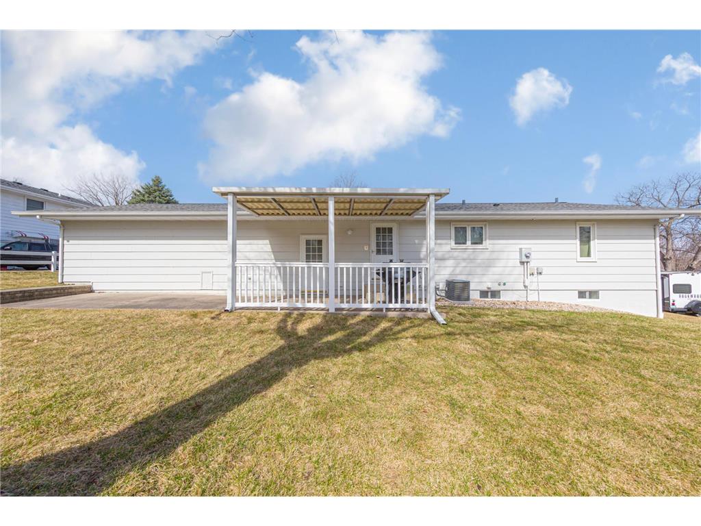 814 W Skaro Street Saint Peter MN 56082 7048558 image23
