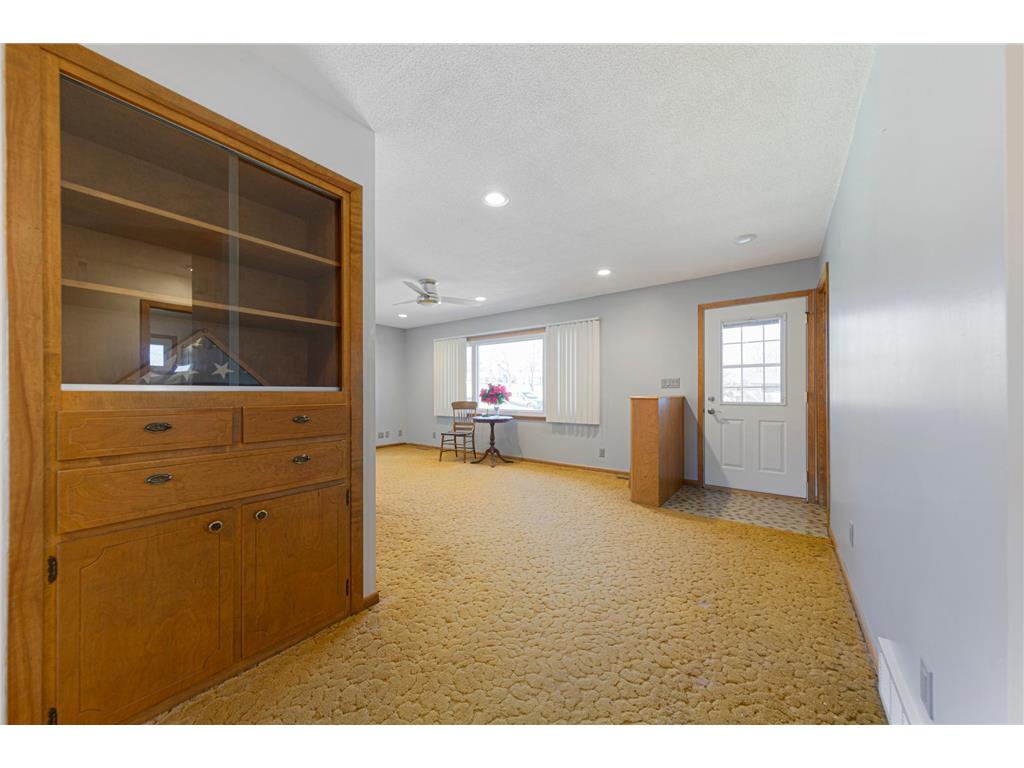 814 W Skaro Street Saint Peter MN 56082 7048558 image5