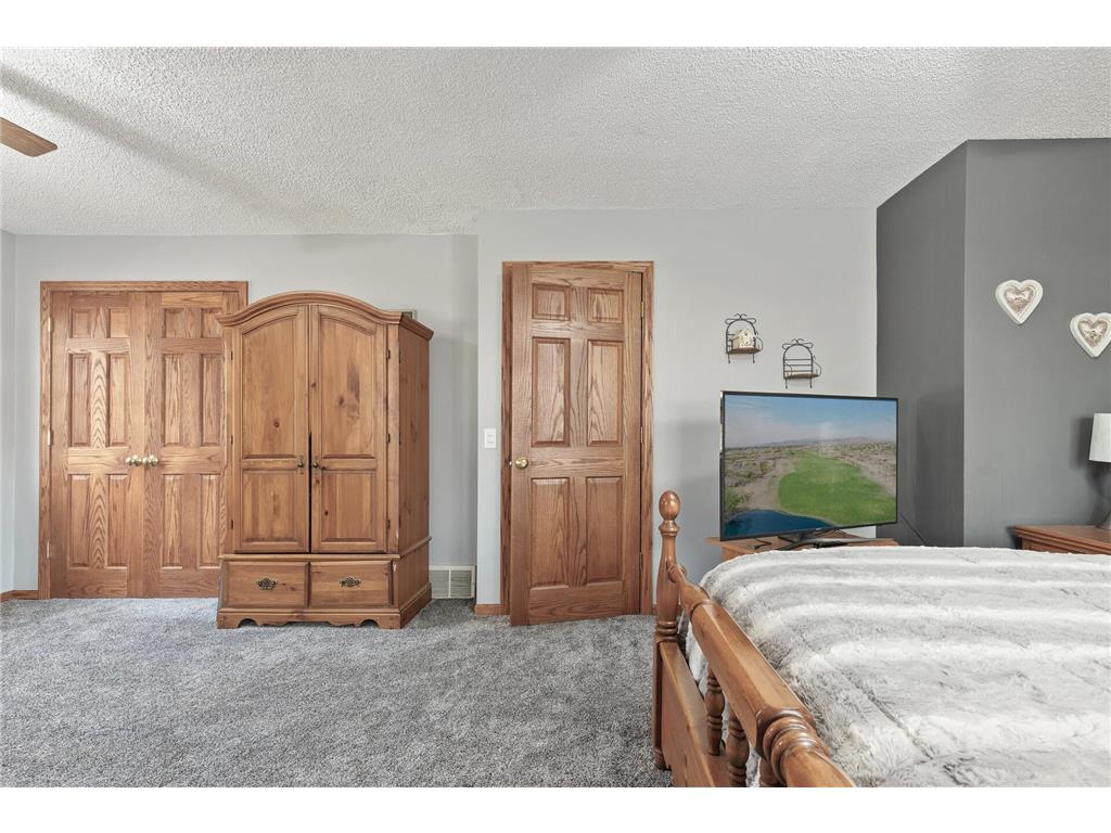 8140 Granada Avenue S, Cottage Grove, MN, 55016 MLS 6501106 Edina