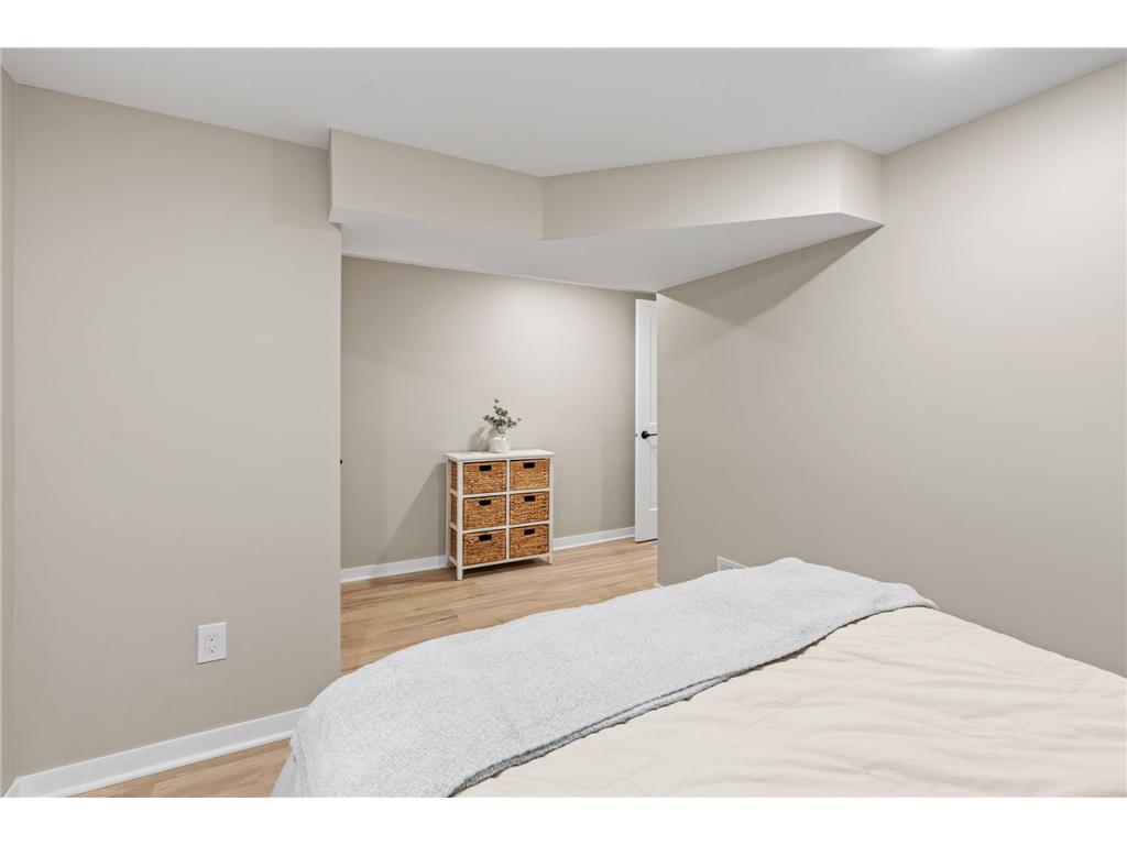 8140 Xerxes Avenue S Bloomington MN 55431 7086367 image16