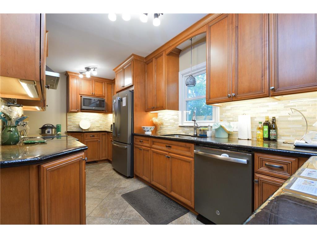 8141 13th Avenue S Bloomington MN 55425 7114394 image3
