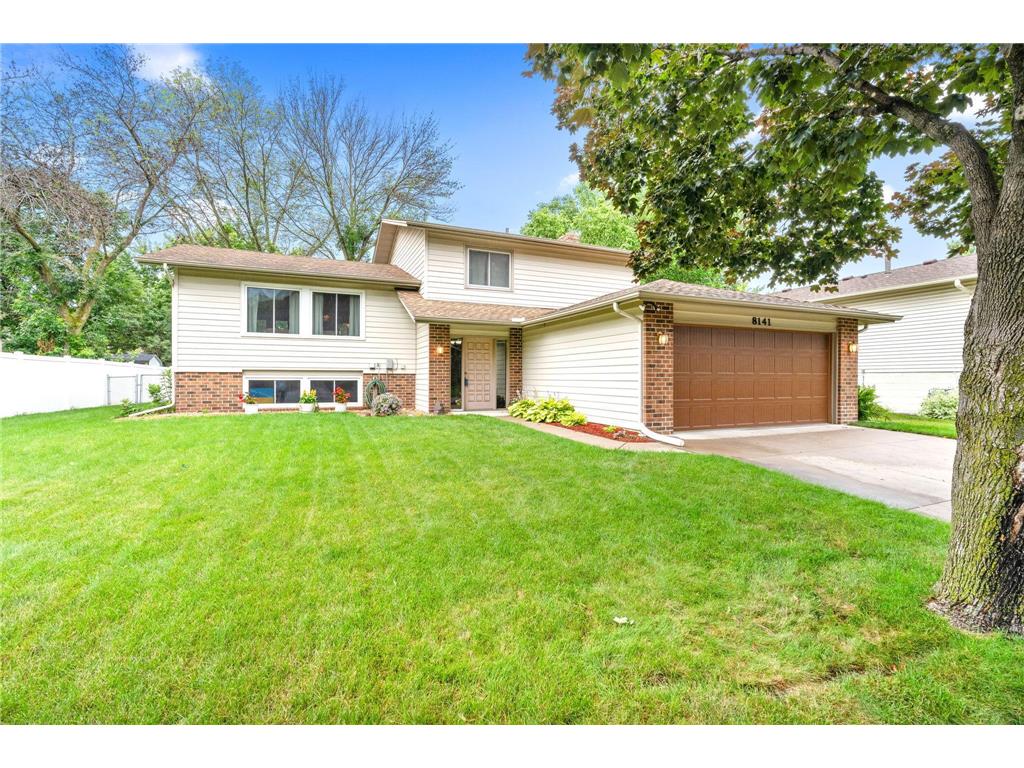 8141 Hampshire Avenue N Brooklyn Park MN 55445 6569376 image1