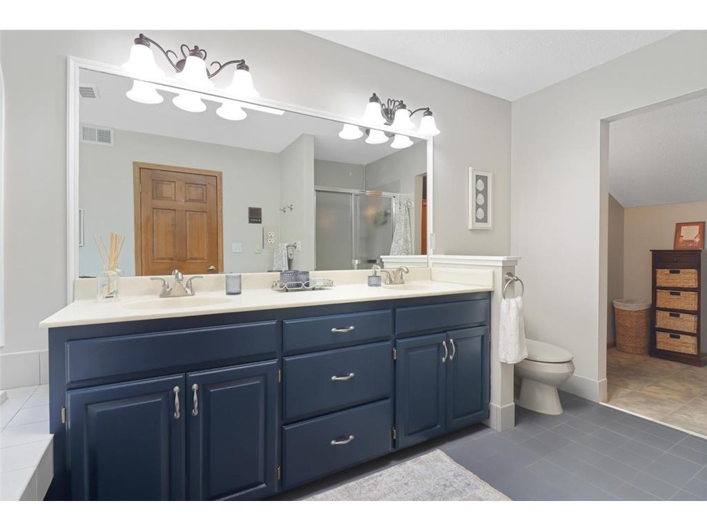 8141 Maplewood Terrace Chanhassen MN 55317 7079946 image19
