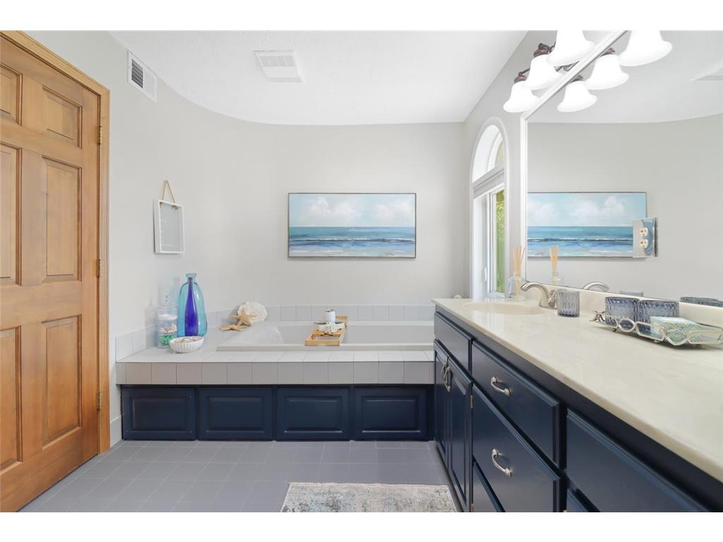 8141 Maplewood Terrace Chanhassen MN 55317 7079946 image20