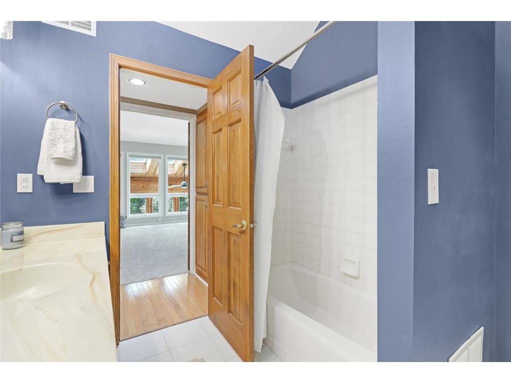 8141 Maplewood Terrace Chanhassen MN 55317 7079946 image27