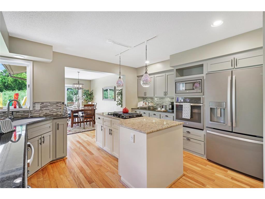 8141 Maplewood Terrace Chanhassen MN 55317 7079946 image4