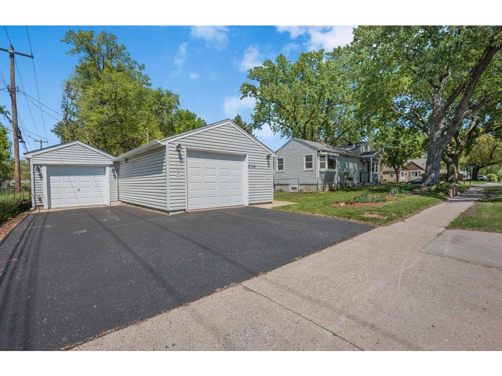 8144 2nd Avenue S Bloomington MN 55420 7076196 image30
