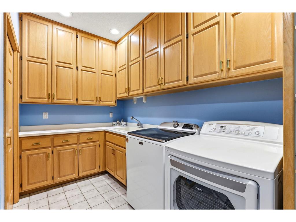 8148 Ithaca Lane N Maple Grove MN 55311 - Fish 7112043 image14