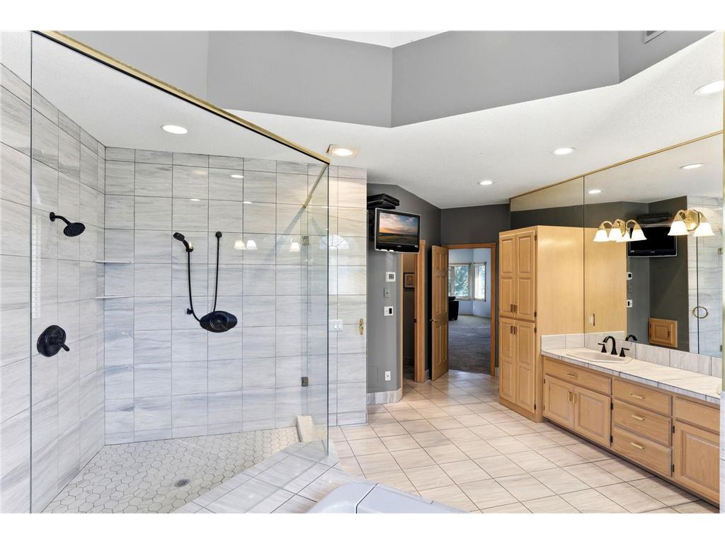 8148 Ithaca Lane N Maple Grove MN 55311 - Fish 7112043 image39