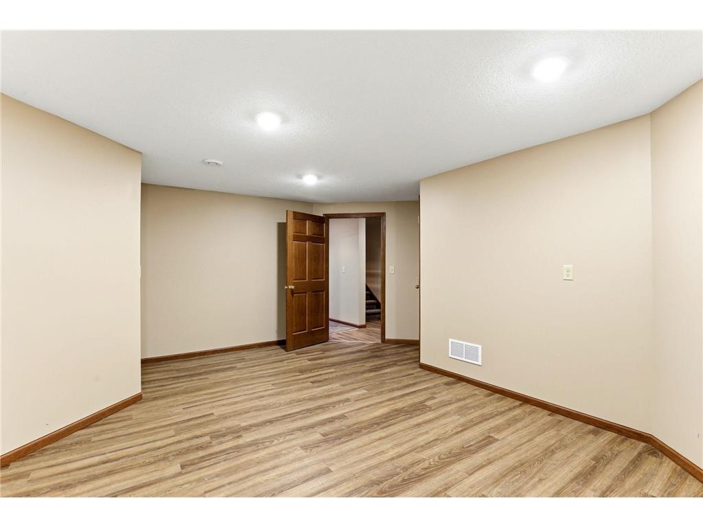 8148 Ithaca Lane N Maple Grove MN 55311 - Fish 7112043 image57
