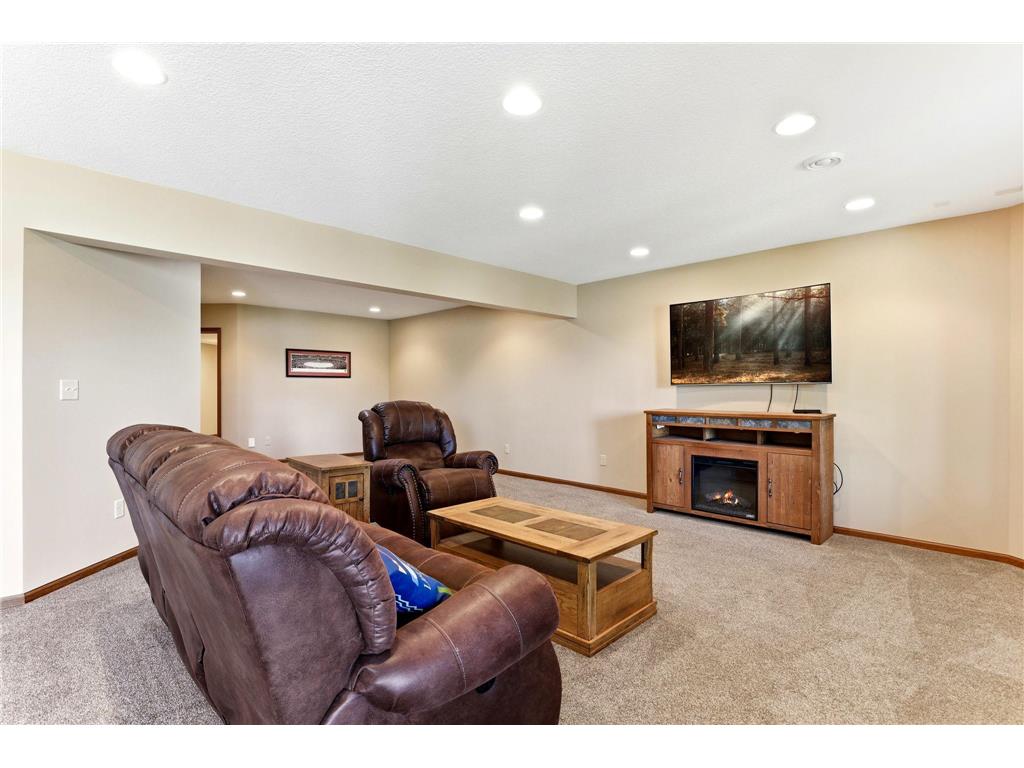 8148 Ithaca Lane N Maple Grove MN 55311 - Fish 7112043 image61