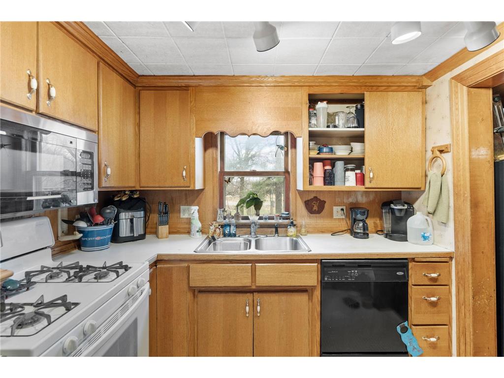 815 333rd Avenue NE Cambridge Twp MN 55008 7056531 image12