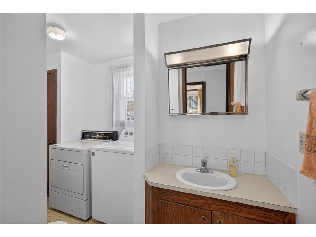 815 E Center Street Rochester MN 55904 7033883 image11