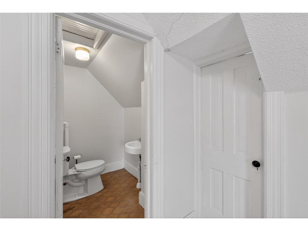 815 E Center Street Rochester MN 55904 7033883 image24