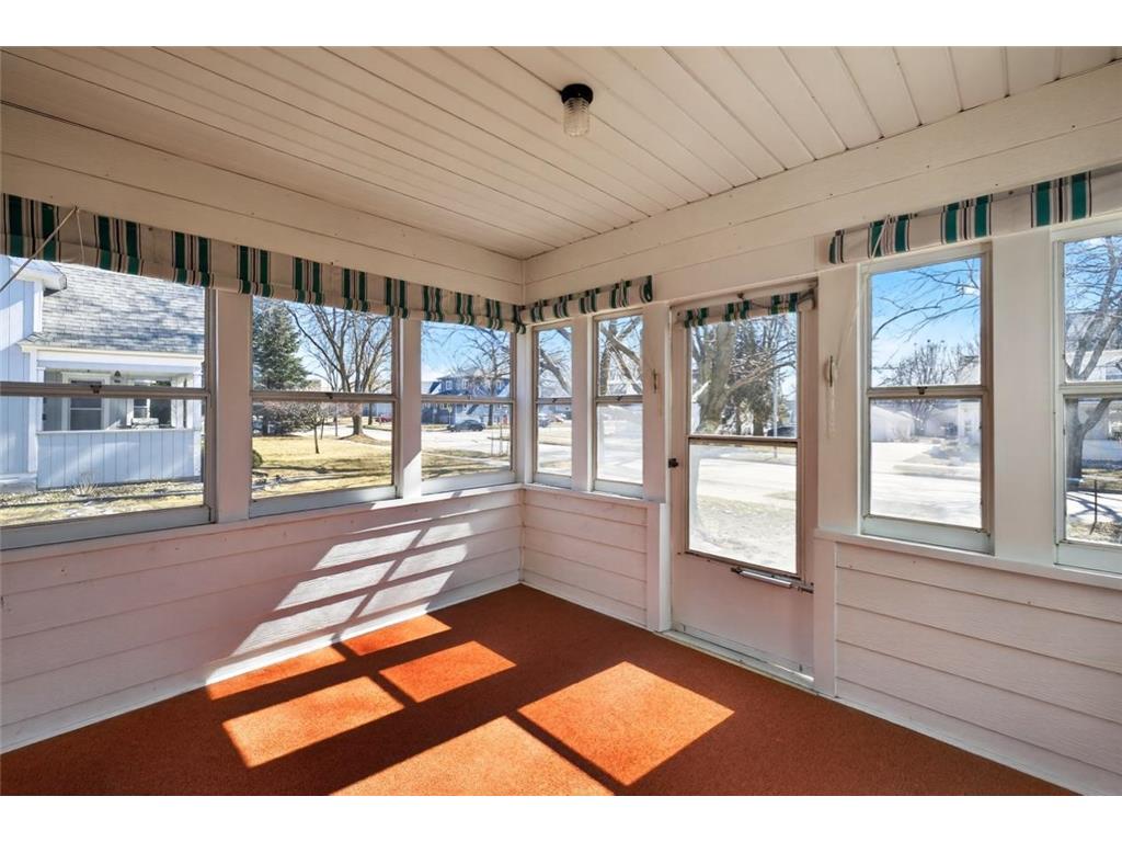 815 E Center Street Rochester MN 55904 7033883 image3