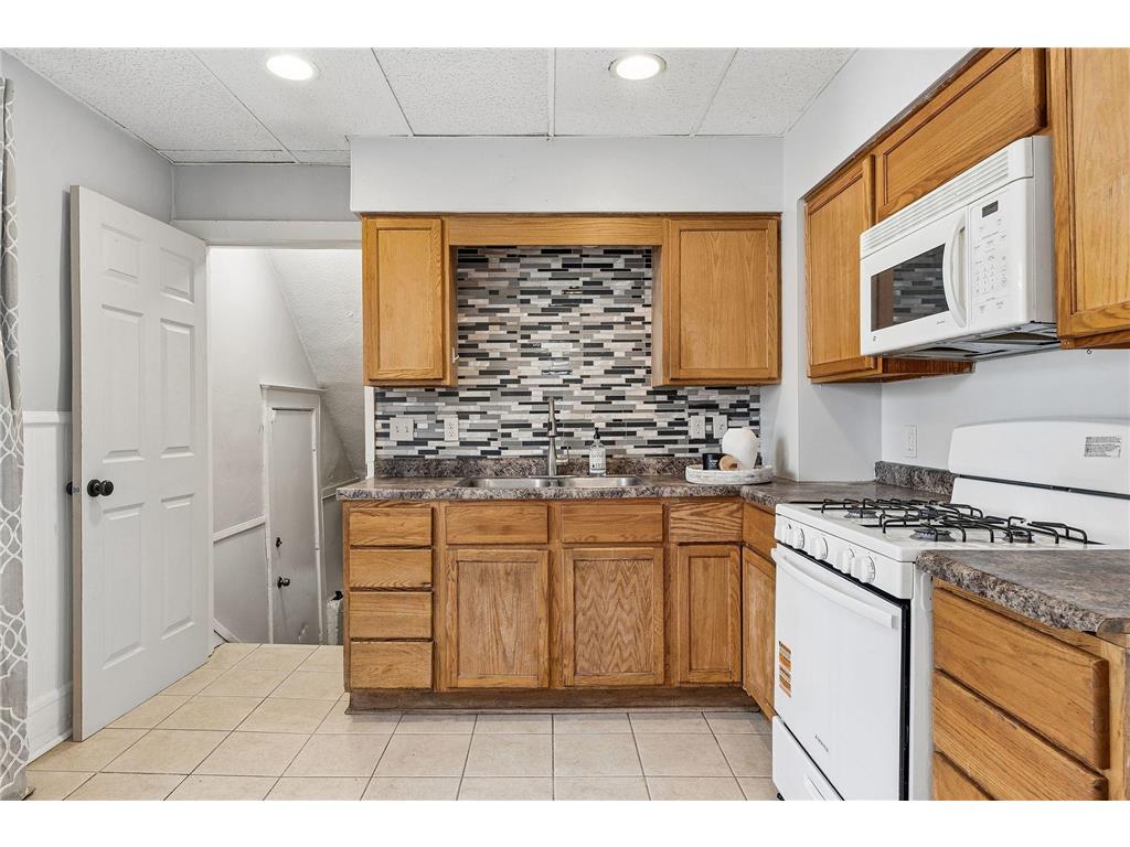 815 Newton Avenue N Minneapolis MN 55411 7064215 image22