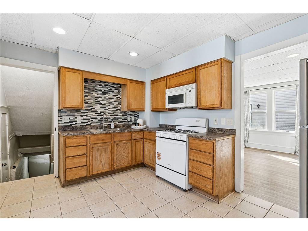 815 Newton Avenue N Minneapolis MN 55411 7064215 image23