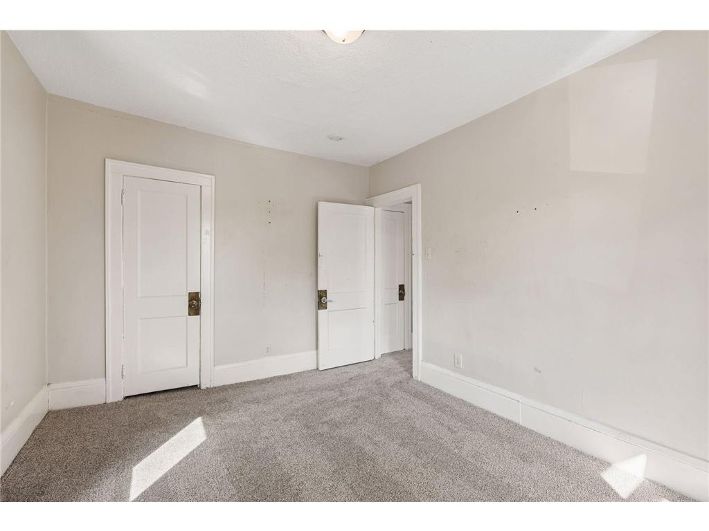 815 Newton Avenue N Minneapolis MN 55411 7064215 image28