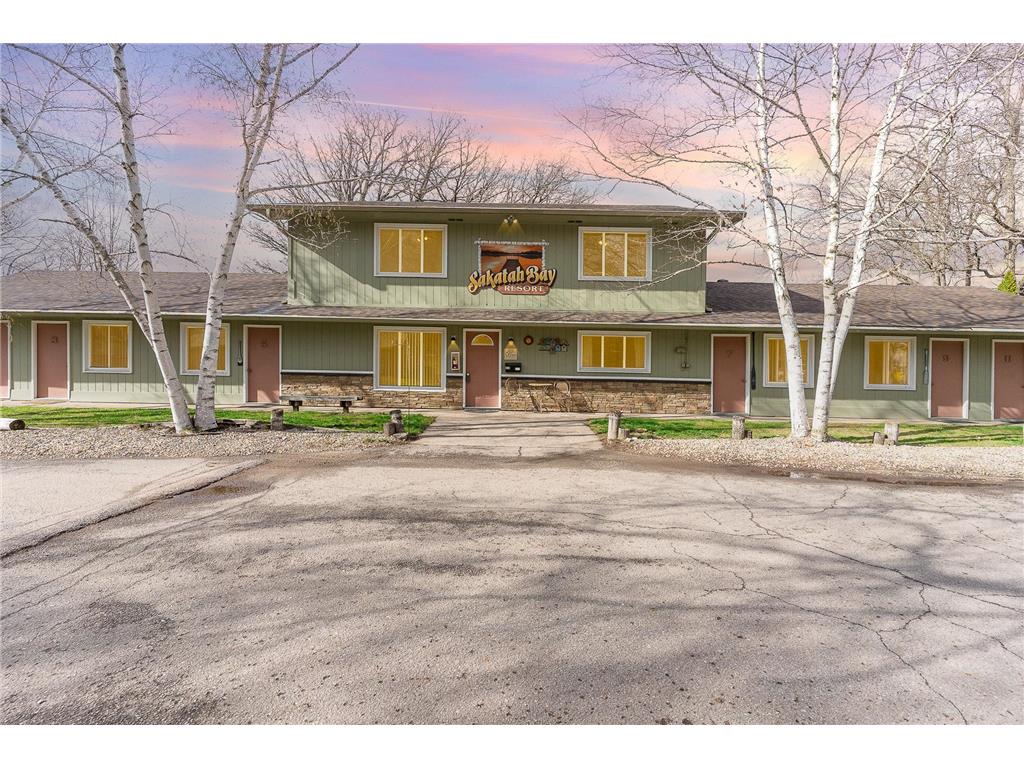 815 Paquin Street E Waterville MN 56096 - Upper Sakatah 6493531 image1