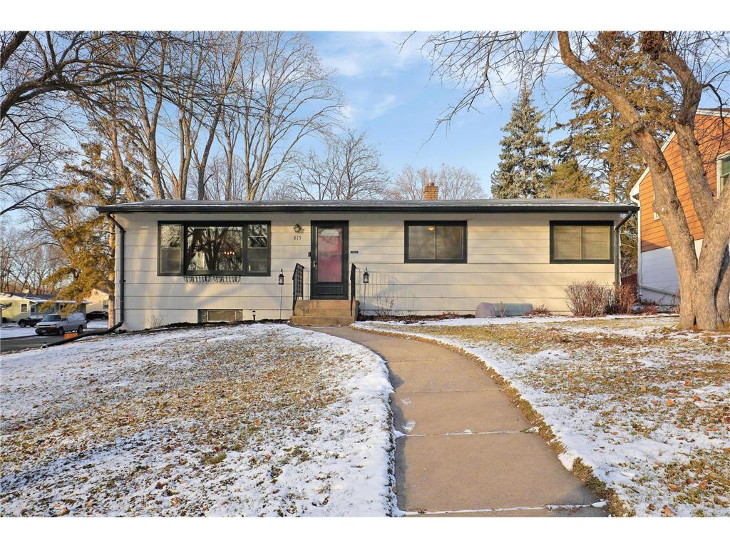 815 Rose Place Roseville MN 55113 6476002 image1