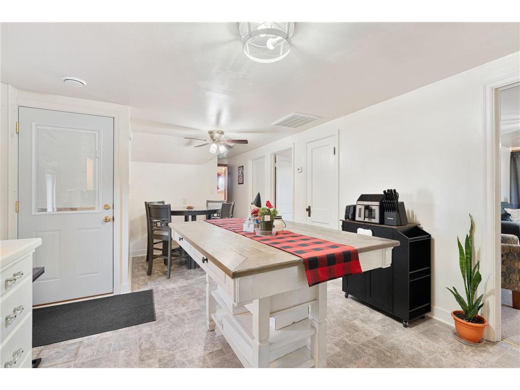 815 S Elm Avenue Owatonna MN 55060 7037109 image25