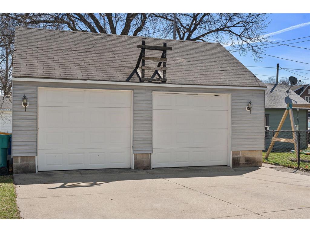 815 S Elm Avenue Owatonna MN 55060 7037109 image33