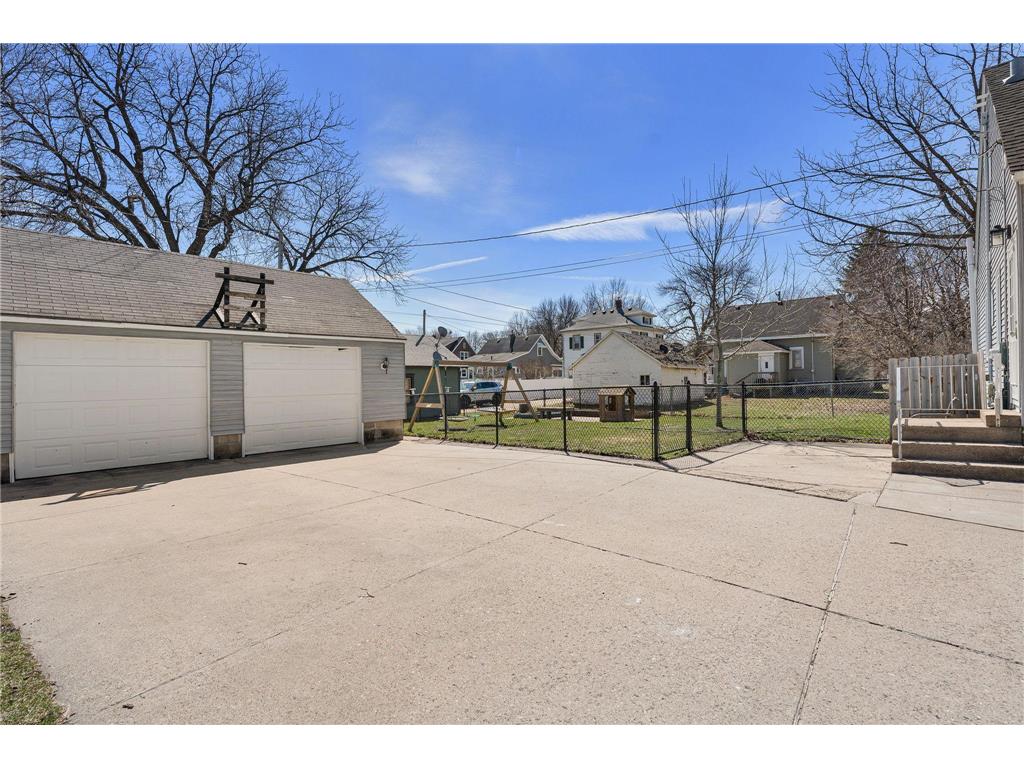 815 S Elm Avenue Owatonna MN 55060 7037109 image34