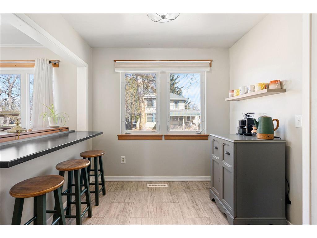 815 S Elm Avenue Owatonna MN 55060 7037109 image4