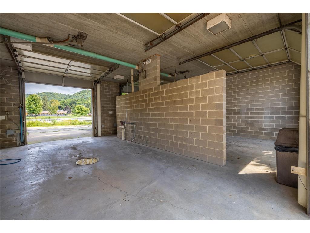 815 S MAIN Street Fountain City WI 54629 6700729 image11