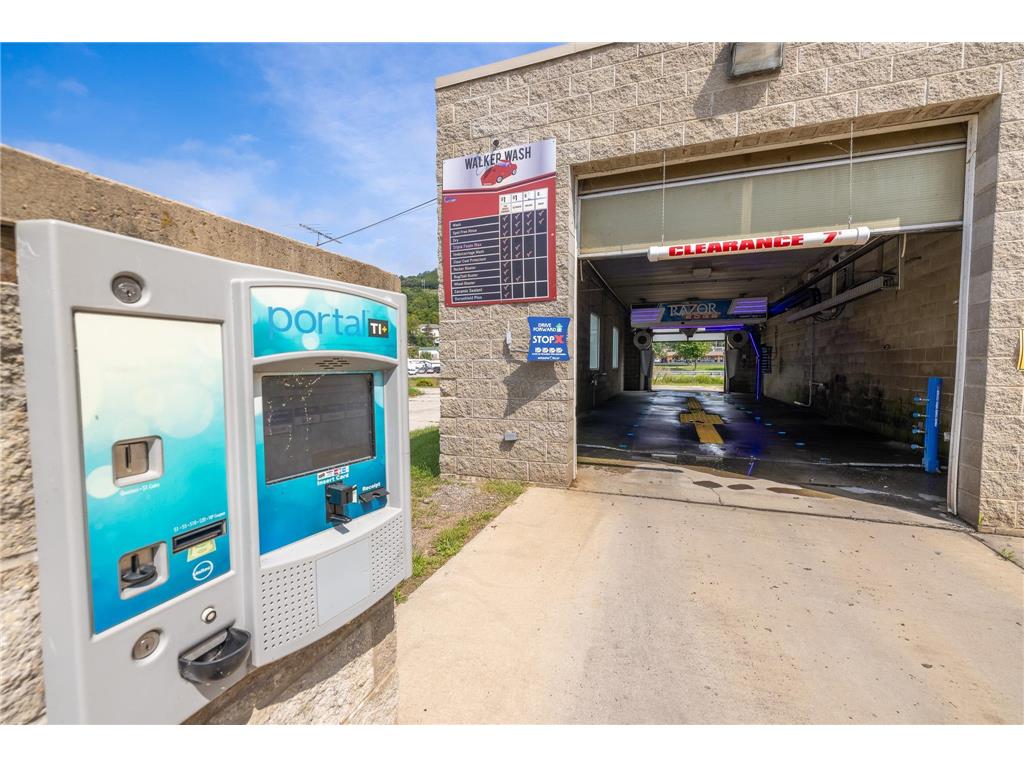 815 S MAIN Street Fountain City WI 54629 6700729 image12