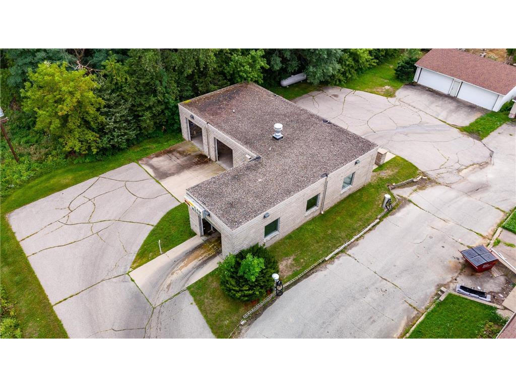 815 S MAIN Street Fountain City WI 54629 6700729 image3