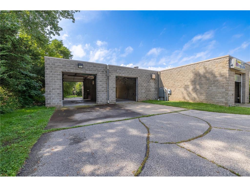 815 S MAIN Street Fountain City WI 54629 6700729 image5