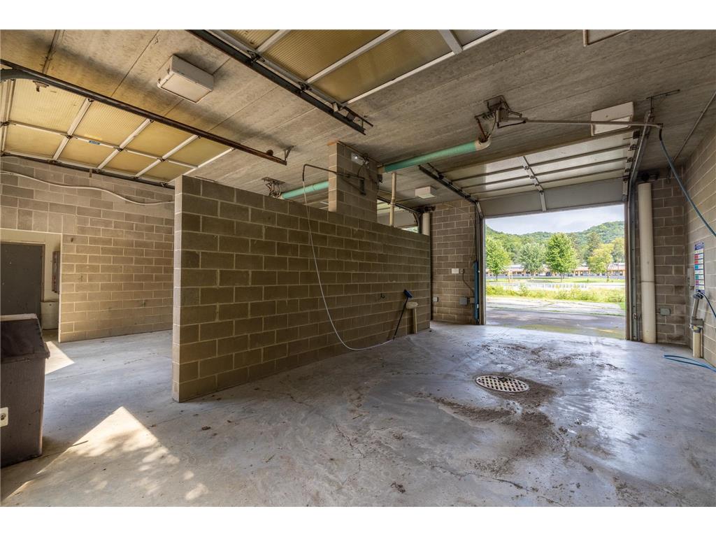 815 S MAIN Street Fountain City WI 54629 6700729 image8