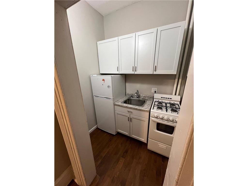 815 W 4th Street Red Wing MN 55066 7030253 image2