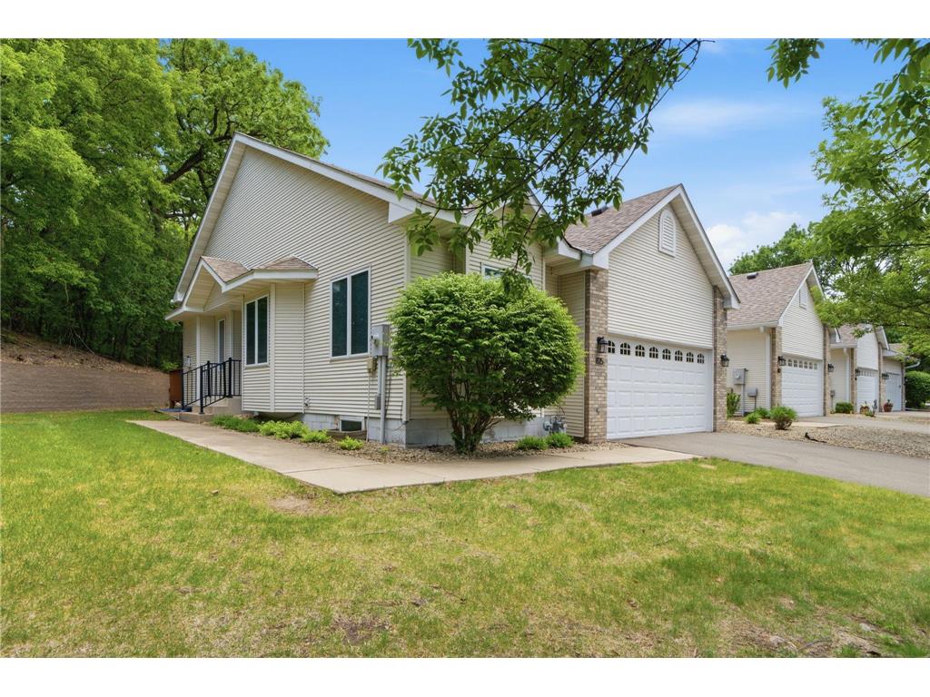815 Wescott Square Eagan MN 55123 7081613 image1