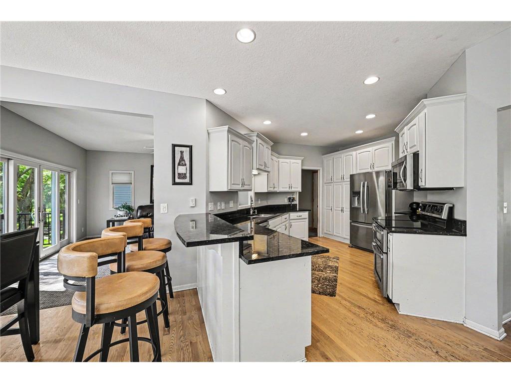 8150 9th Street Place N Oakdale MN 55128 - Armstrong Lake 7083578 image12
