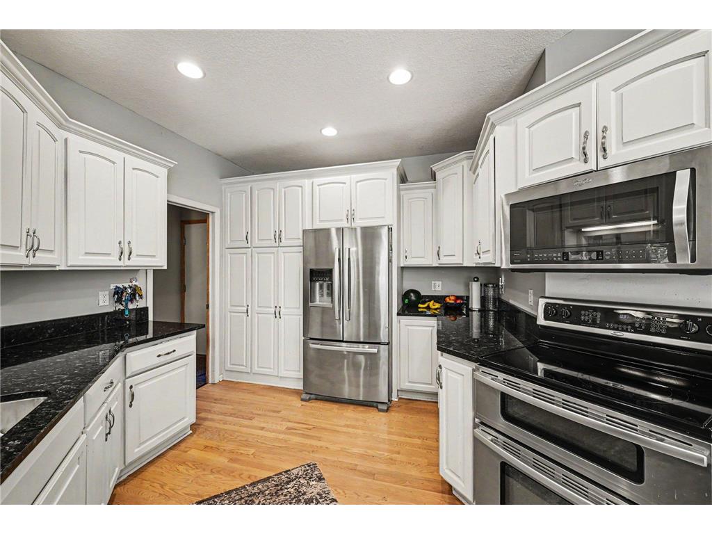 8150 9th Street Place N Oakdale MN 55128 - Armstrong Lake 7083578 image14