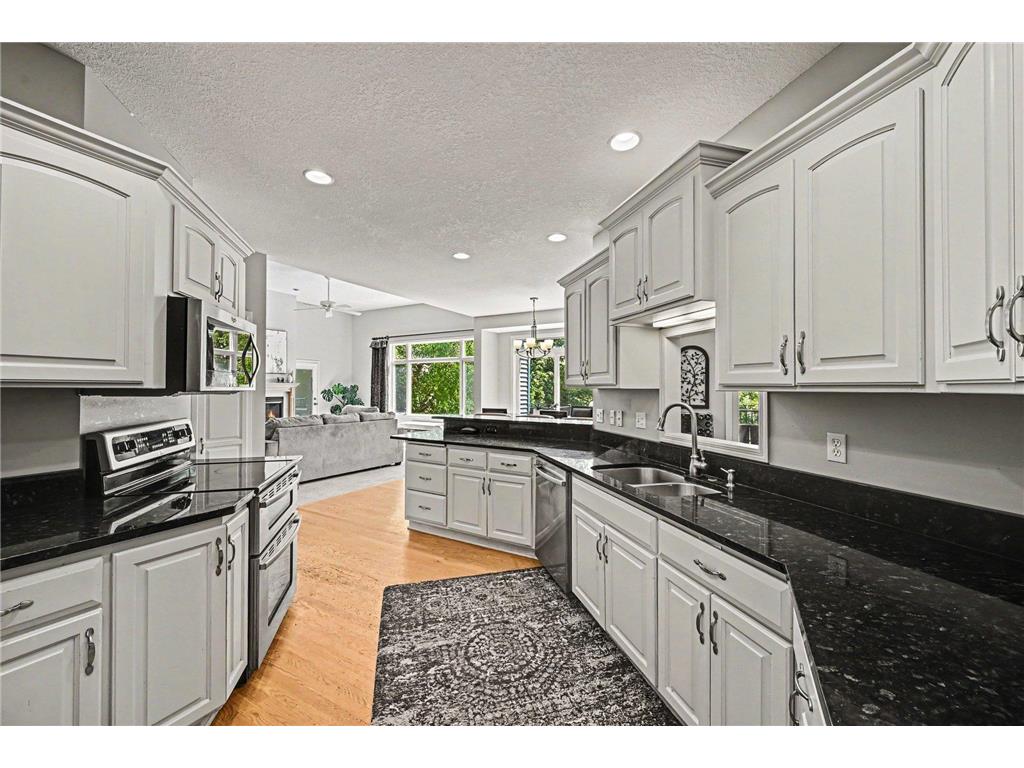 8150 9th Street Place N Oakdale MN 55128 - Armstrong Lake 7083578 image15