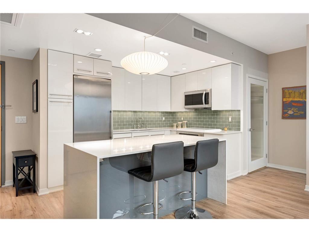 8151 33rd Avenue S #304 Bloomington MN 55425 6710993 image1