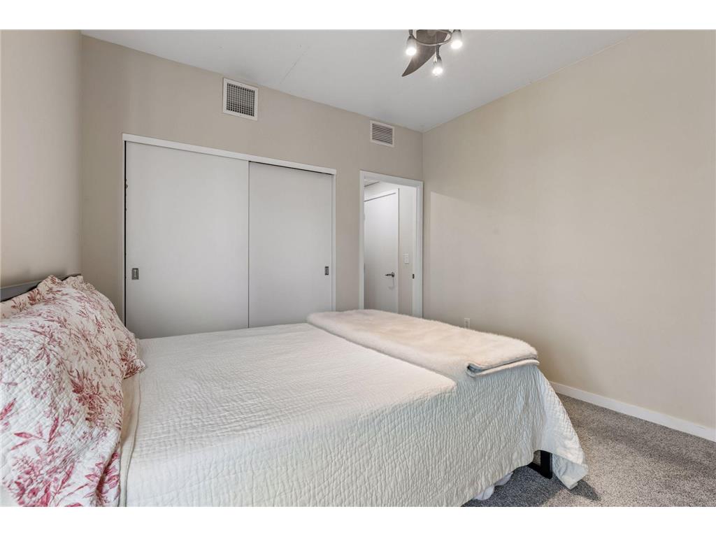 8151 33rd Avenue S #605 Bloomington MN 55425 7085890 image38