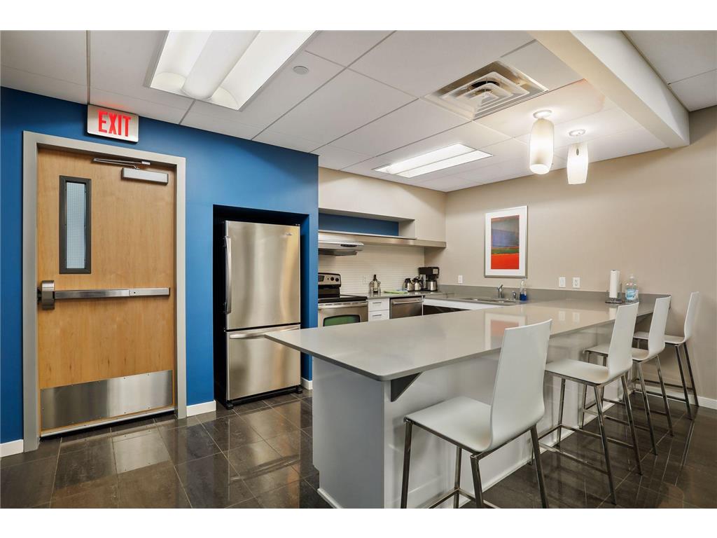 8151 33rd Avenue S #605 Bloomington MN 55425 7085890 image60