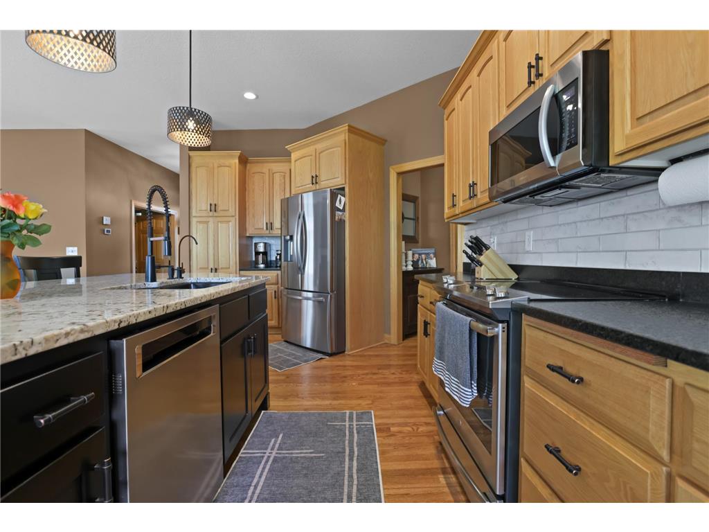 8156 9th Street Place N Oakdale MN 55128 - Armstrong Lake 7074336 image14